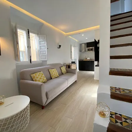 Apartamento Torre Del Aver Caces Extérieur photo